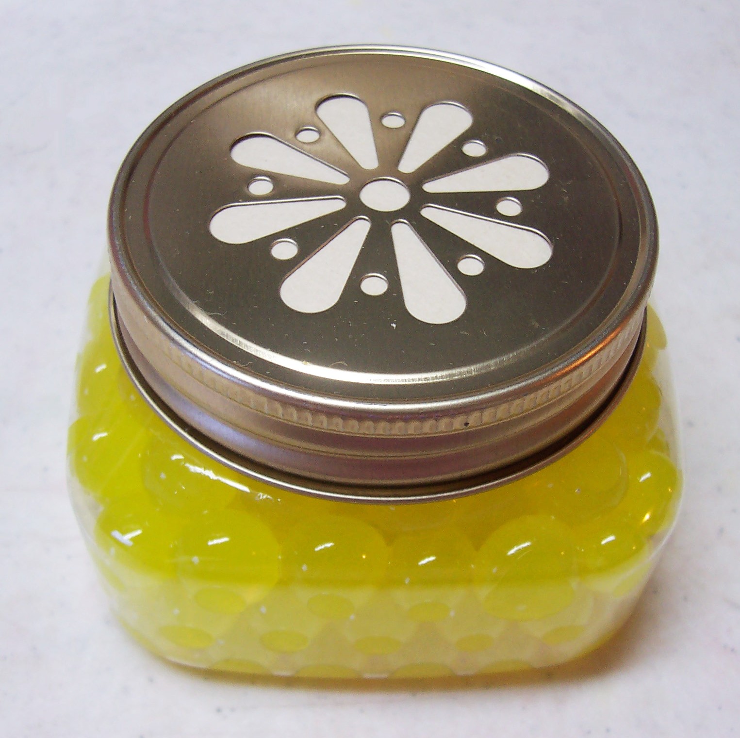 Aroma Spheres Air Freshener 8 oz. Jar